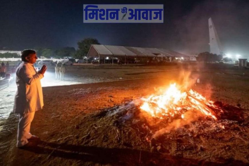 बिन पिता के उदास हुए अखिलेश यादव : लिखा पहली बार लगा बिन सूरज के सवेरा हुआ