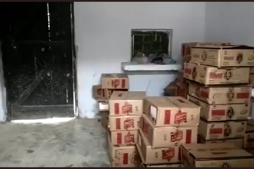 Uttarpradesh: विद्यालय में मिली 51 पेटी शराब की, प्रधानाध्यापक निलंबित