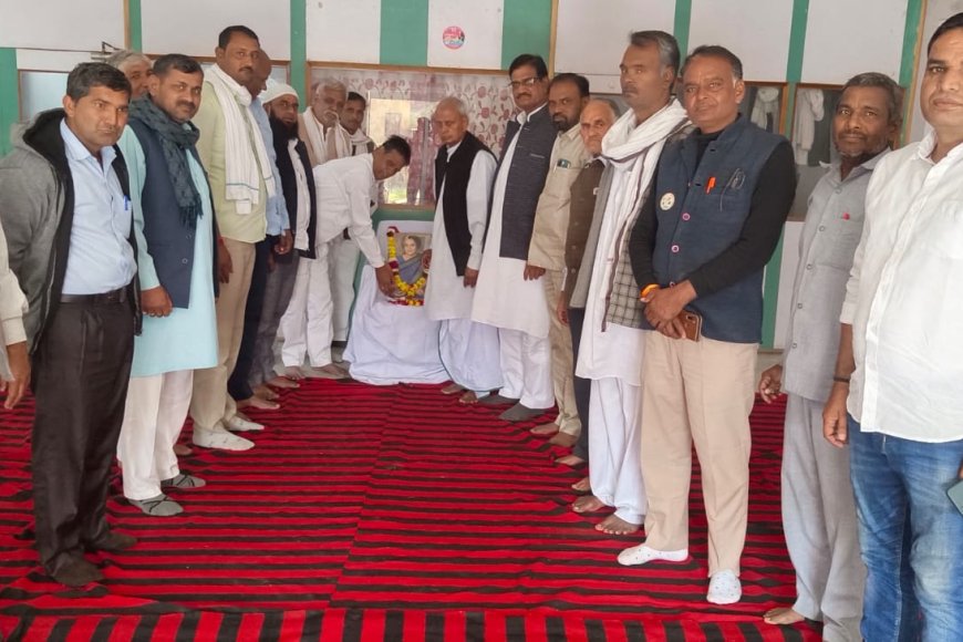 विधायक आवास पर मनाई भारत की प्रथम महिला प्रधानमंत्री इंदिरा गांधी की जयंती