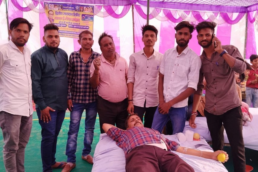 बाबा साहब डॉ अम्बेडकर जी की जयंती पर किया रक्तदान, रक्तदाताओं को दिया हेलमेट का उपहार