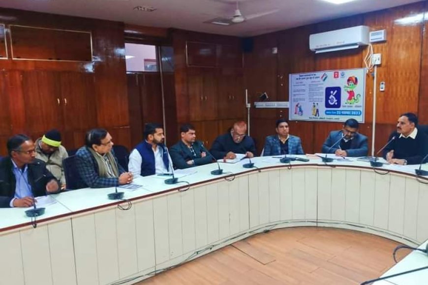 1 जनवरी 2024 को 18 वर्ष की उम्र पूर्ण करने वाले मतदाता सूची मे नाम अवश्य जुडवायेः-संभागीय आयुक्त