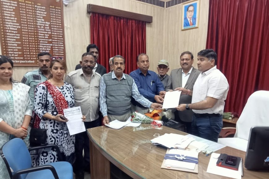 Udaipur: अध्यापिका को बहाल करने और शिक्षा मंत्री को बर्खास्त करने की मांग