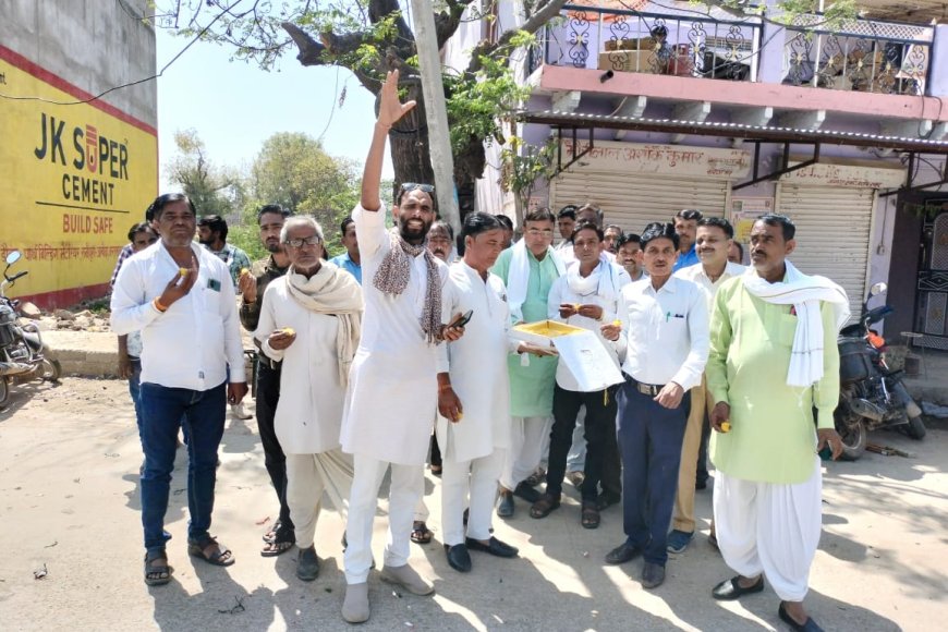 सपोटरा ( करौली ) । डीजल पेट्रोल पर वैट कम, सपोटरा भाजपा कार्यकर्ताओं ने मनाई खुशी