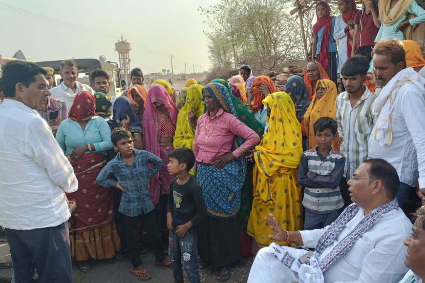 करौली : गांव गुरदह की महिलाओं ने विधायक को पानी की समस्या से कराया अवगत