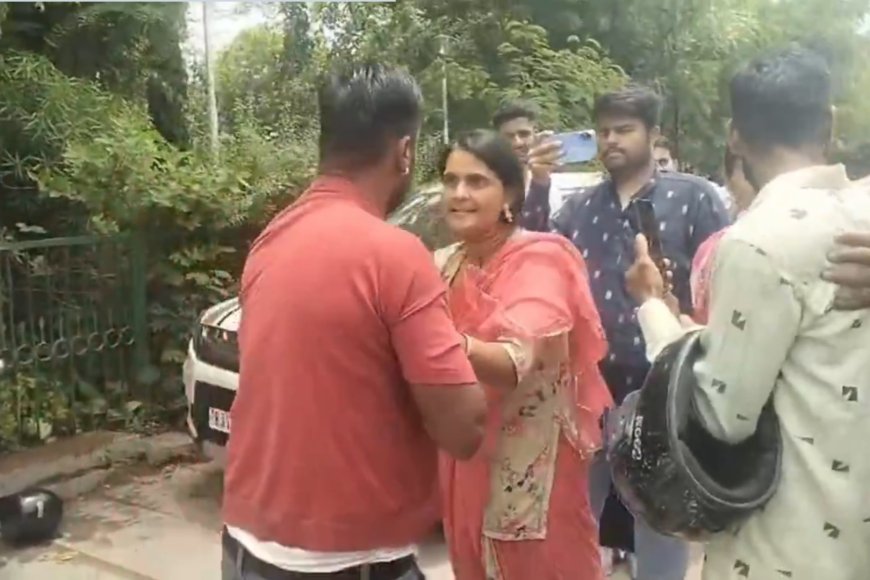 Rajasthan News : जोधपुर में पत्नी ने पति की सरेआम पिटाई की, विवाद की वजह बनी साली