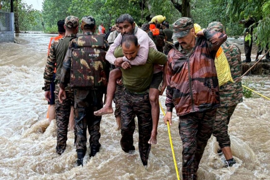 जम्मू कश्मीर में बारिश से भारी तबाही: जन जीवन अस्त व्यस्त, 1926 के बाद सबसे अधिक बर्षा