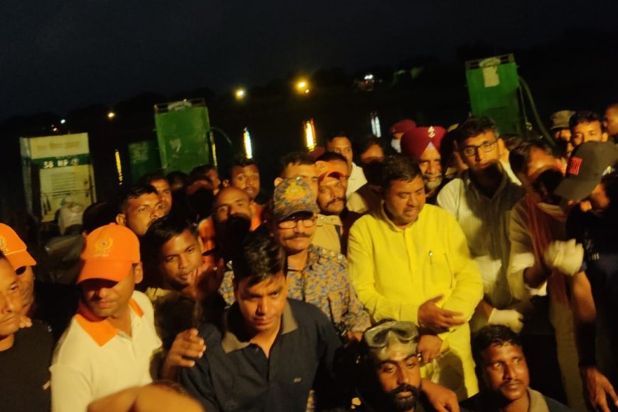 आगरा: उतंगन नदी विसर्जन हादसे में सभी 12 शव बरामद, रेस्क्यू ऑपरेशन पूरा