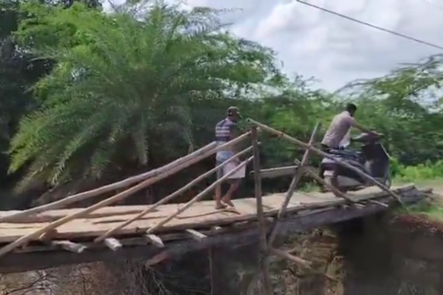 Mahoba: बरसात में ढह गया श्याम नदी पर बना PWD का पुल, महीनों बाद भी पुनर्निर्माण का काम नहीं शुरू