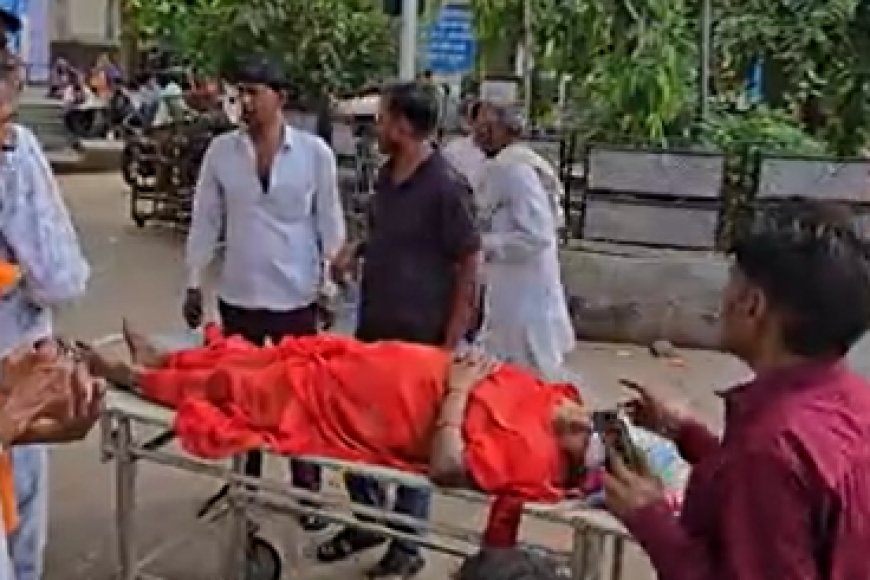 करौली में बड़ा हादसा: पानी की बोतल उठाते समय ड्राइवर का संतुलन बिगड़ा, श्रद्धालुओं से भरी ट्रैक्टर-ट्रॉली पलटी; 20 से अधिक घायल, 7 की हालत गंभीर