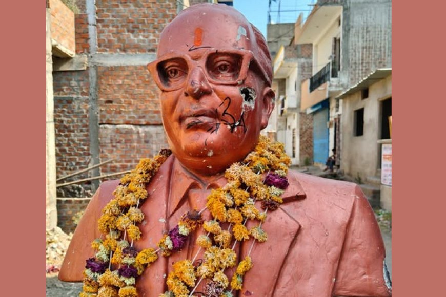 इंदौर: सांवेर के रेवती ग्राम में बाबा साहब की प्रतिमा खंडित, भीम आर्मी का कड़ा विरोध, प्रशासन ने दिया आश्वासन