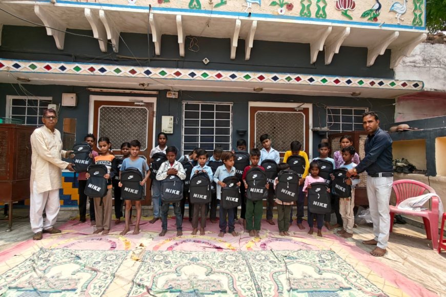 बाजना खुर्द: शिक्षा की अलख जगा रहा है डॉ अम्बेडकर समाज सेवा कर्मचारी संगठन, अनाथ बच्चों को बांटी शैक्षिक किट