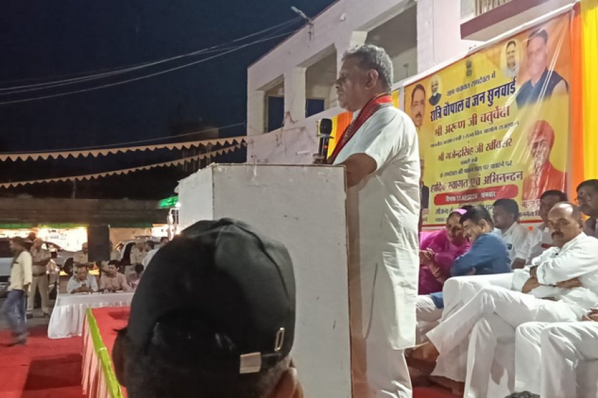 रामदेवरा में रात्रि चौपाल: स्वास्थ्य मंत्री ने सुनीं जनसमस्याएं; जैसलमेर में खुलेंगे 100 नए स्वास्थ्य उप-केंद्र