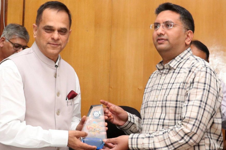 जनगणना 2026: स्वगणना अभियान में जयपुर जिला प्रदेश में अव्वल, मुख्य सचिव ने जिला कलेक्टर और नगर निगम आयुक्त को किया सम्मानित